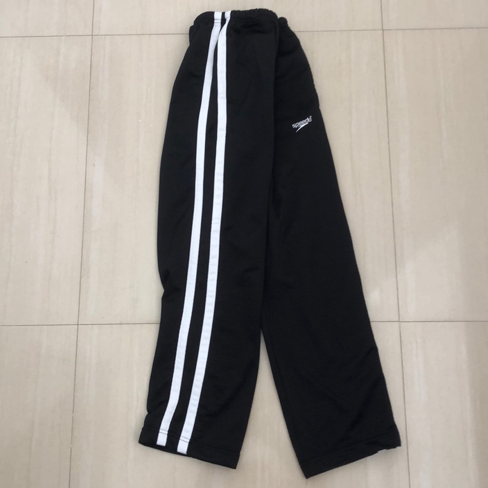 Speedo Sweatpants. - Picture 2 of 3